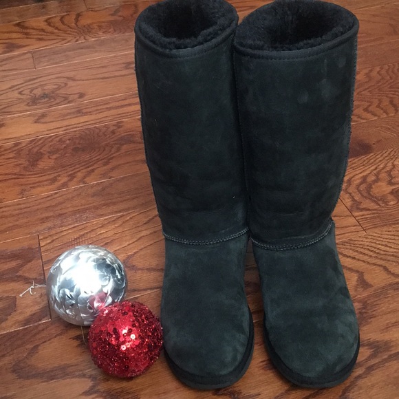UGG Shoes - Authentic UGG tall Boots
